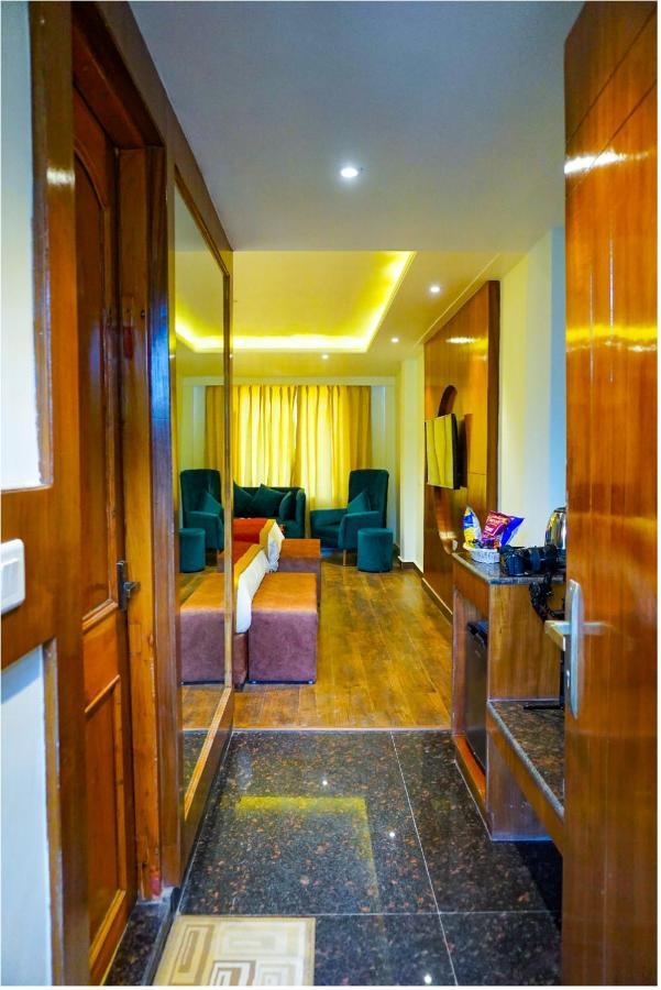 Comfort Inn Snow Park - Manali Kültér fotó
